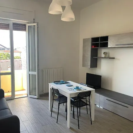 La Casa Di Mauro Apartment *