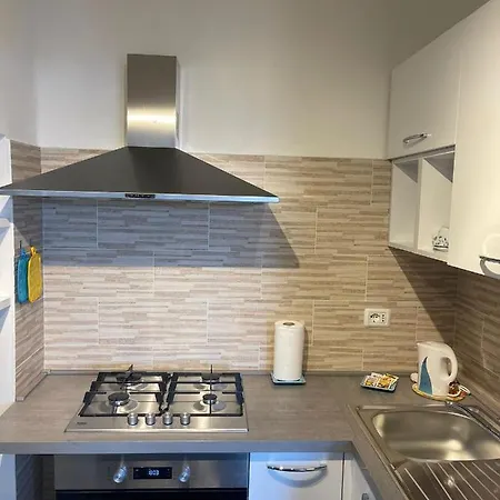 La Casa Di Mauro Apartment *
